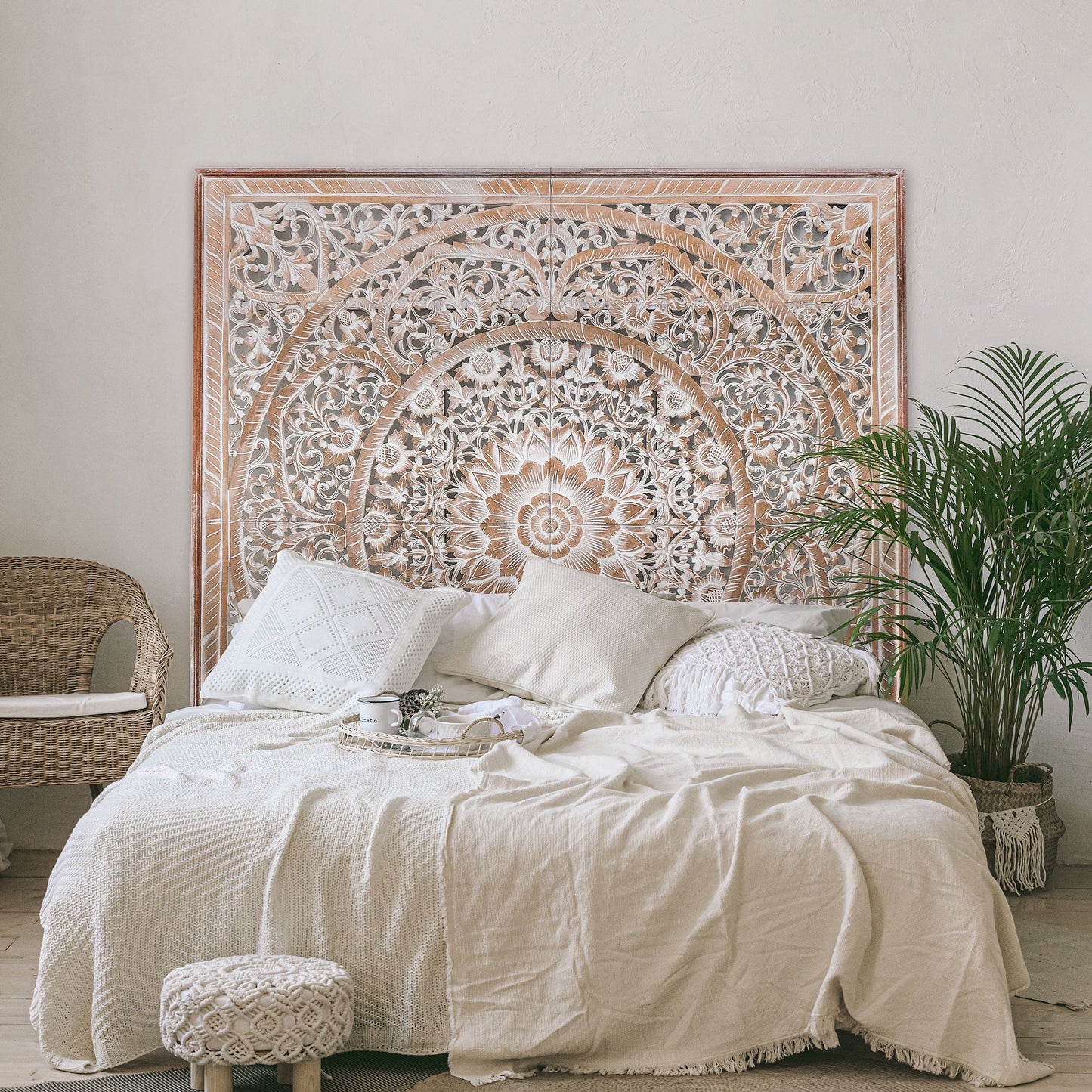 Carved Bed Headboard "Manusa" - Antic-wash - 231 x 199cm