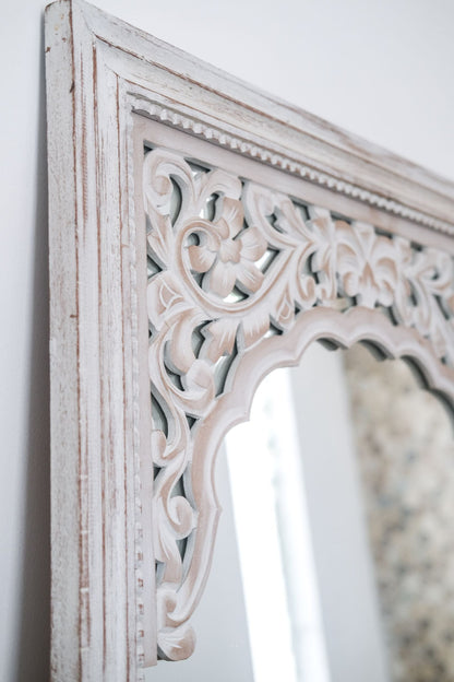 Hand Carved Mirror "Cahaya" in antic wash - 150 cm