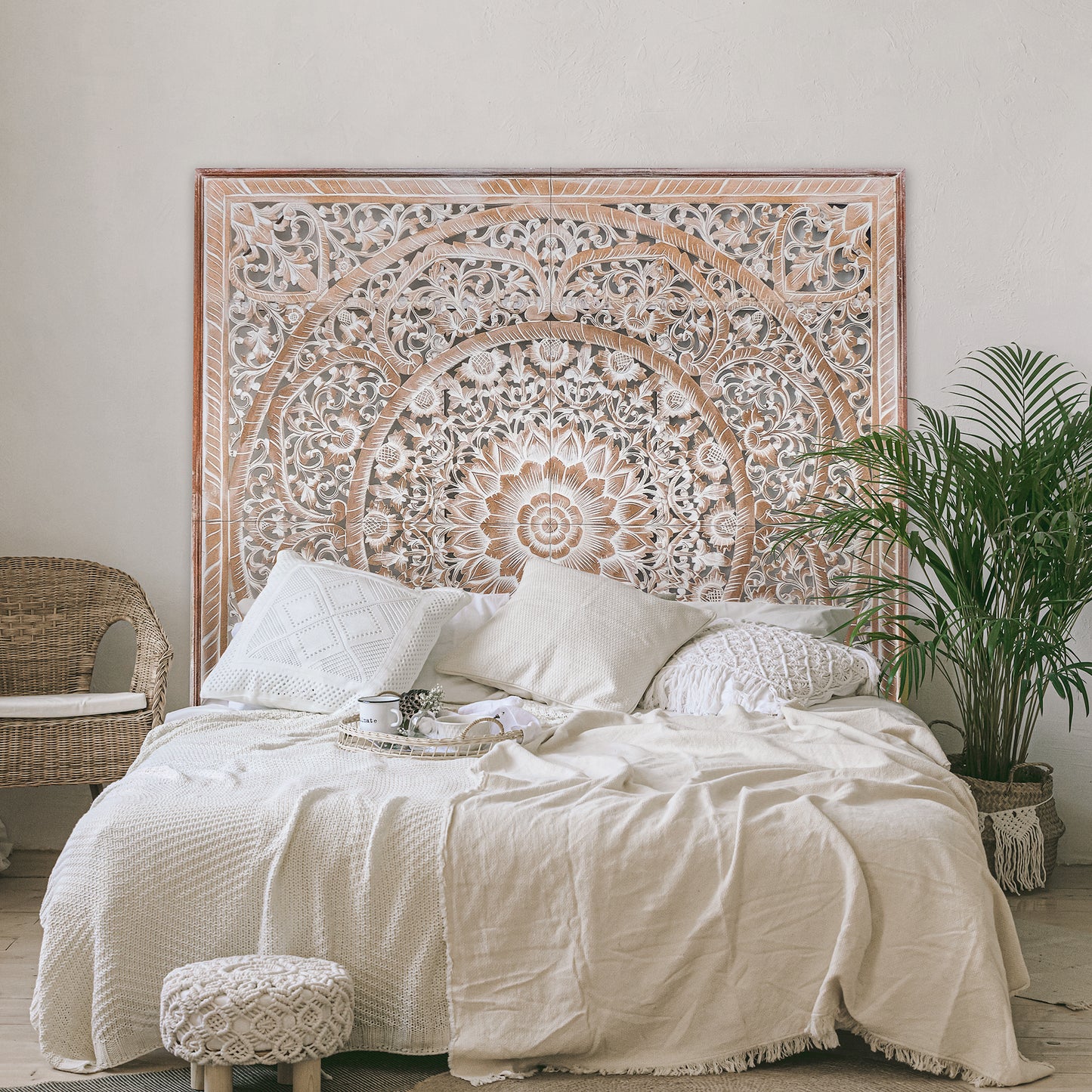 Carved Bed Headboard "Manusa" - Antic-wash