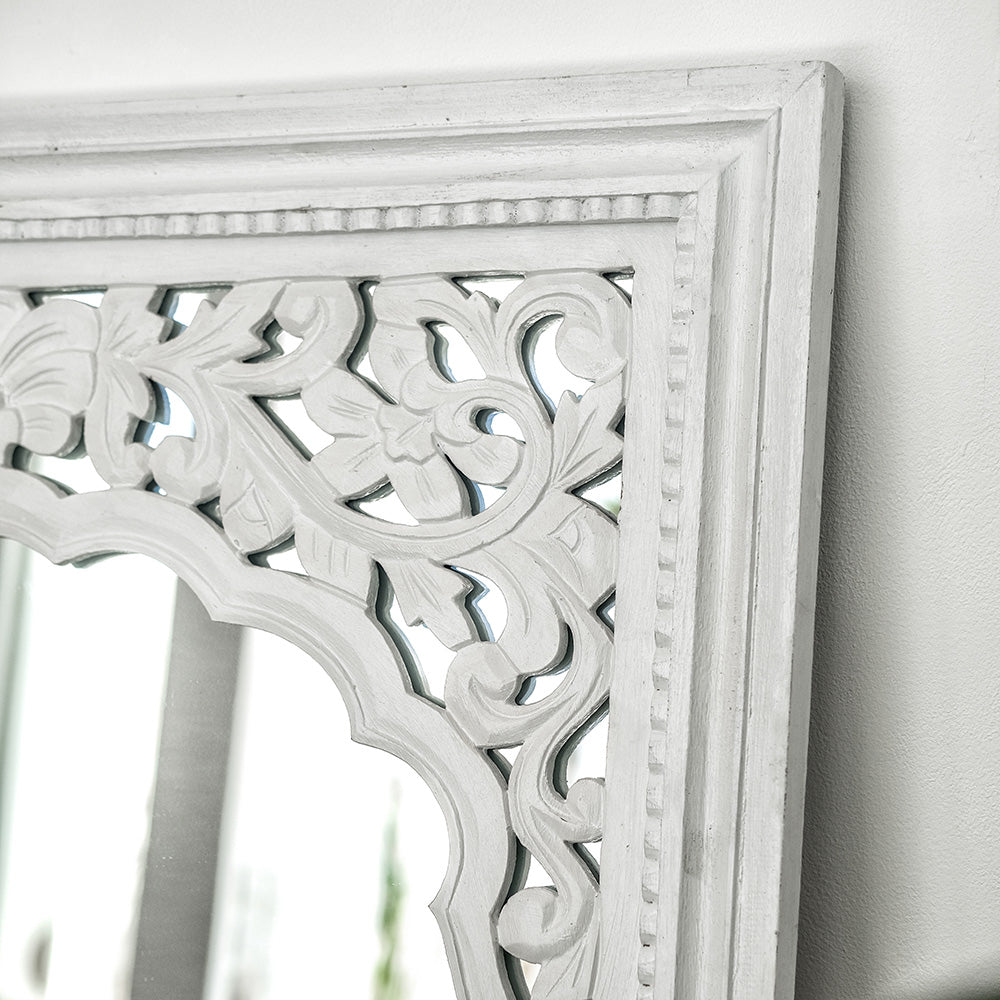 Hand Carved Mirror "Cahaya" in white - 180 cm