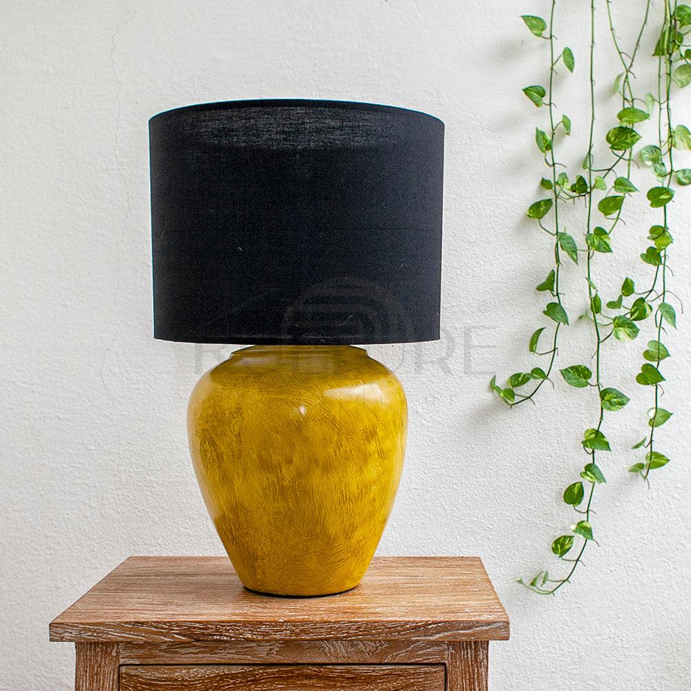 Ceramic Table Lamp 'Lila' - Kulture Home Decor