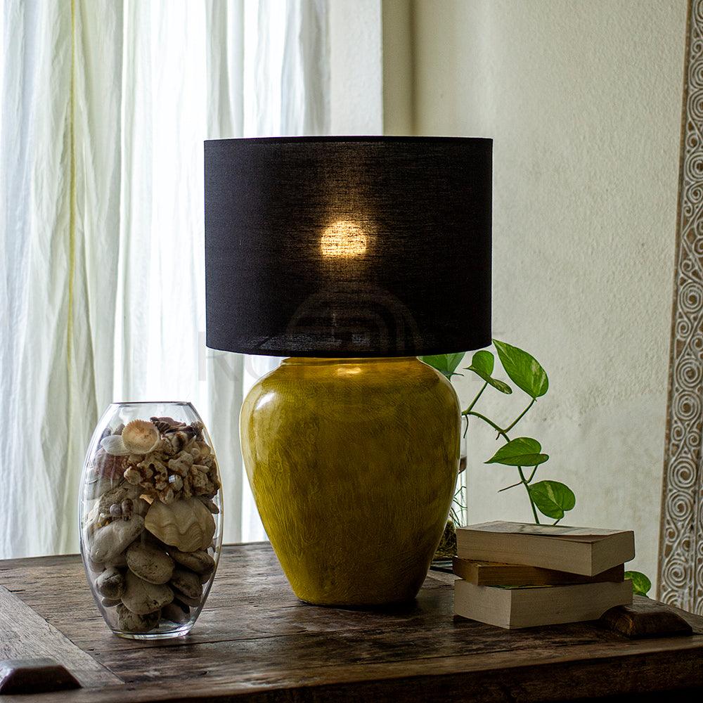 Ceramic Table Lamp 'Lila' - Kulture Home Decor